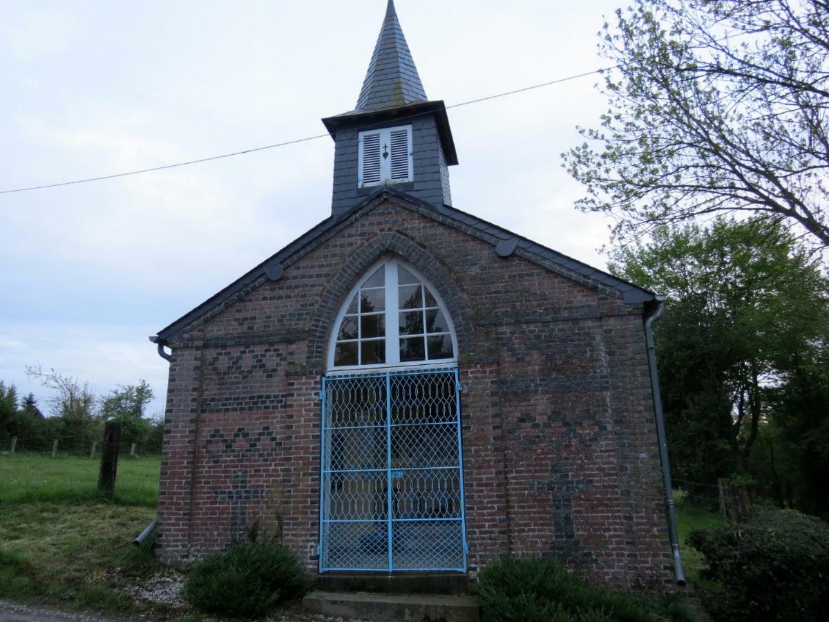 Le Chant Des Fees Notre-Dame-de-Courson Exterior foto